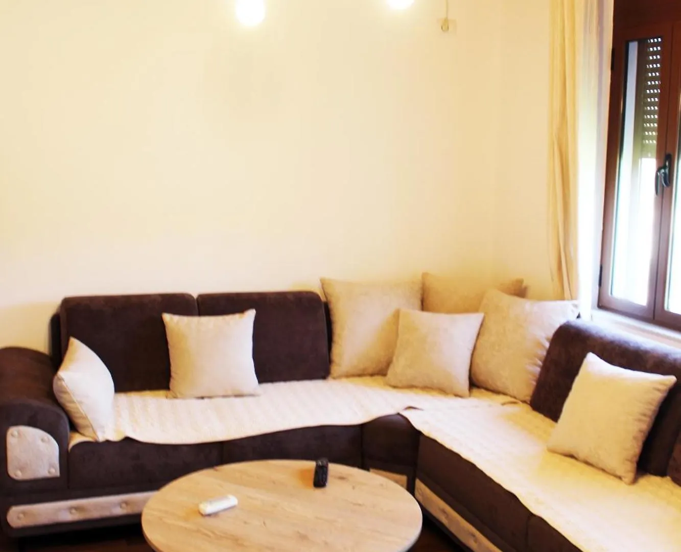 Zere House Appartement Polisi i Vogel